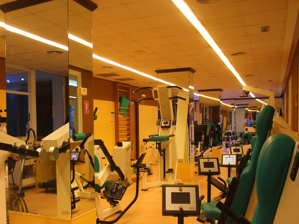 Hotel Ar Roca Esmeralda &