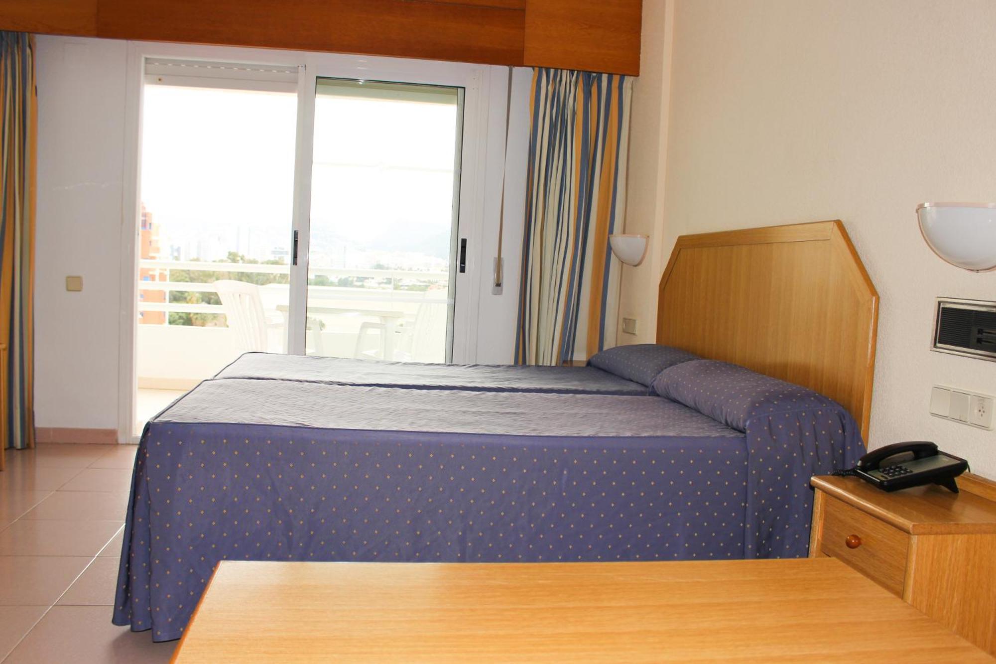 Hotel Ar Roca Esmeralda &