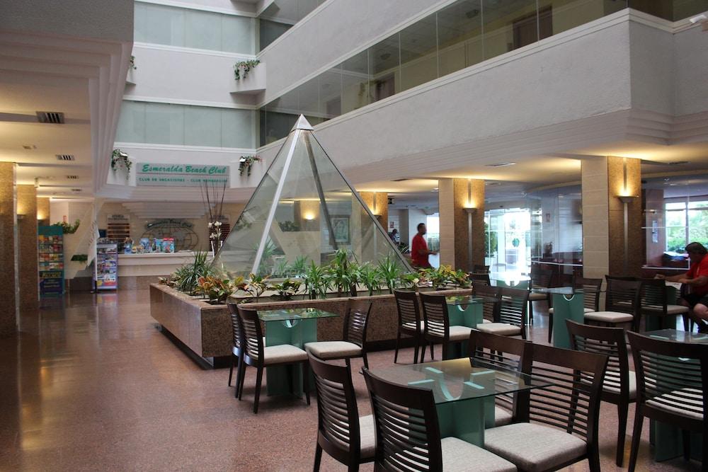 Hotel Ar Roca Esmeralda & 3*